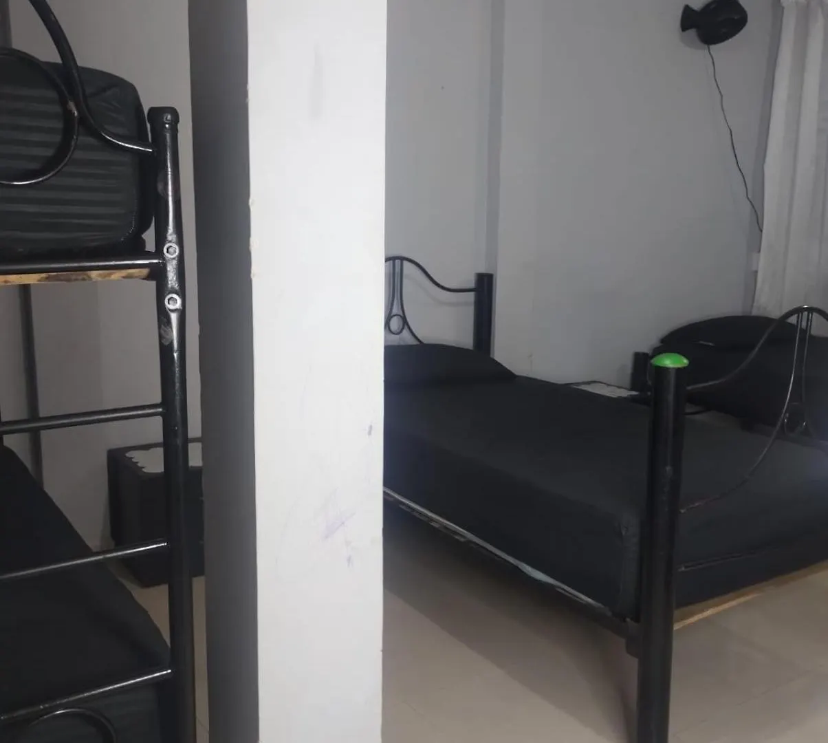 Rum i privatbostad Habitacion Compartida En Cartagena Con Ac, Wifi, Uso De Cocina Yo Colombia
